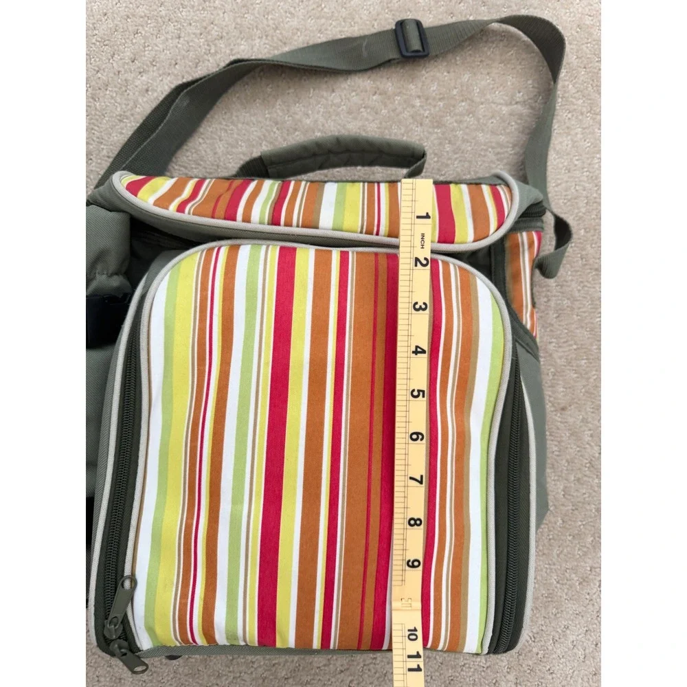 Insulated Picnic Cooler Bag Set with Service for 4 People-Striped Olive Green